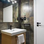 Ecostay Kasztanowa 18 - 3 Bedroom Business House With Parking * シロダ・ヴィエルコポルスカ