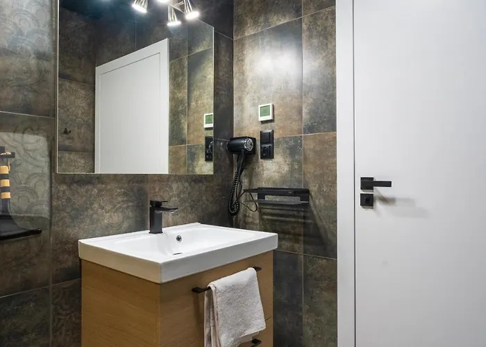 Ecostay Kasztanowa 18 - 3 Bedroom Business House With Parking * Sroda Wielkopolska