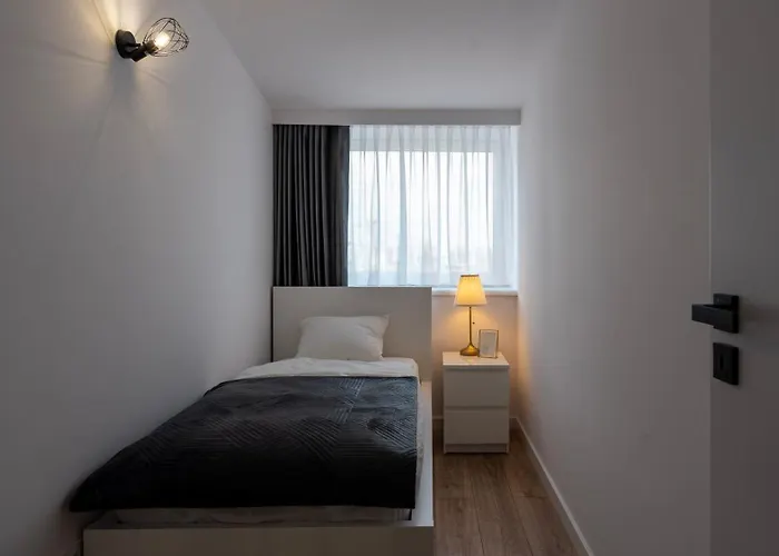 Ecostay Kasztanowa 18 - 3 Bedroom Business House With Parking * Sroda Wielkopolska